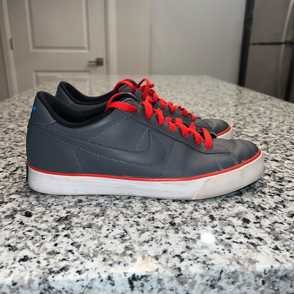 Nike Men's Sweet Classic Leather size 9.5